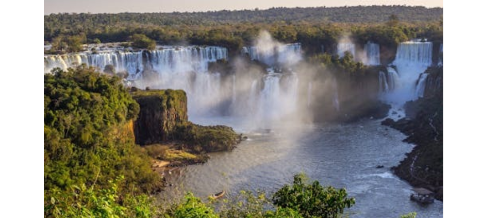 Foz do Iguaçu: Roteiro Completo com os 10 Melhores Passeios (Cataratas, Itaipu e Fronteiras)